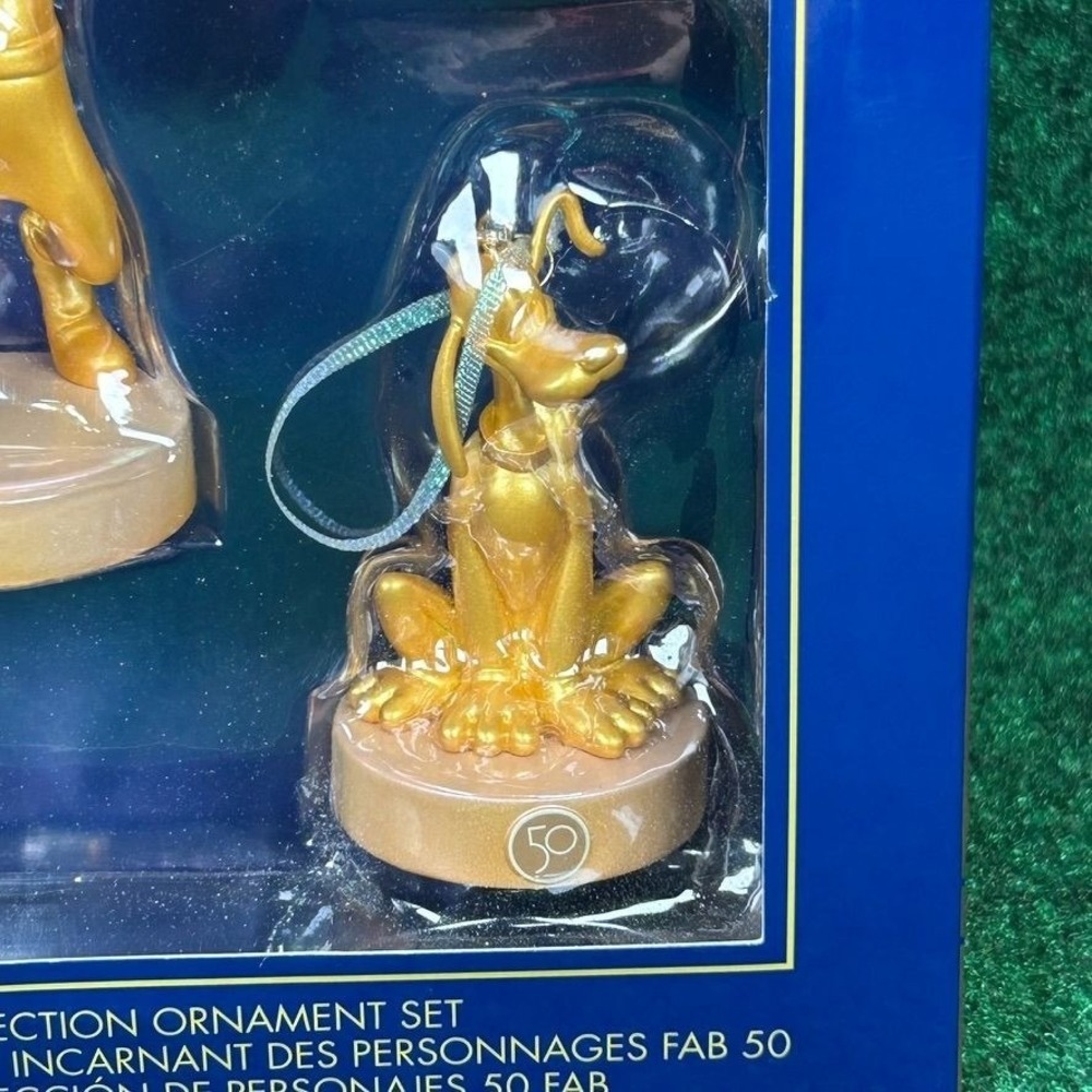 Walt‎ Disney World 50th Anniversary Fab 50 Gold Magic Kingdom Ornaments Mickey - Picture 11 of 13